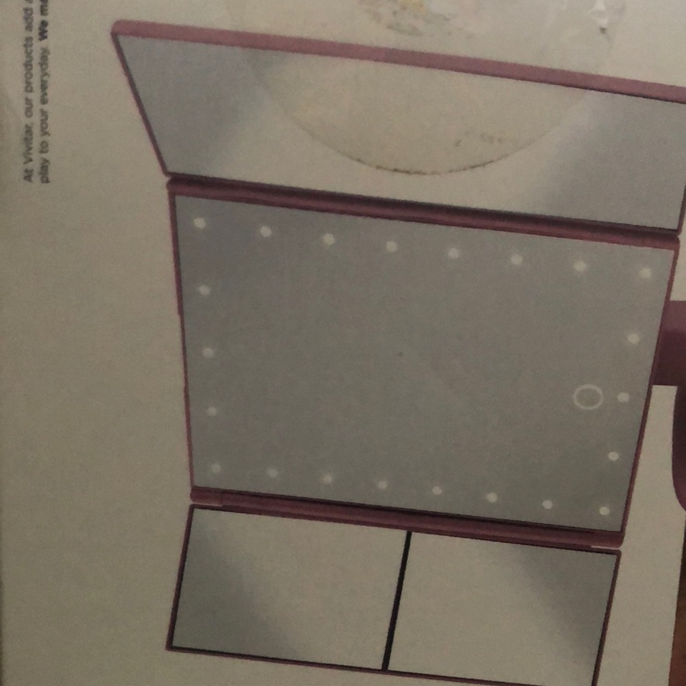 Tri-fold mirror - Picture 4 of 6